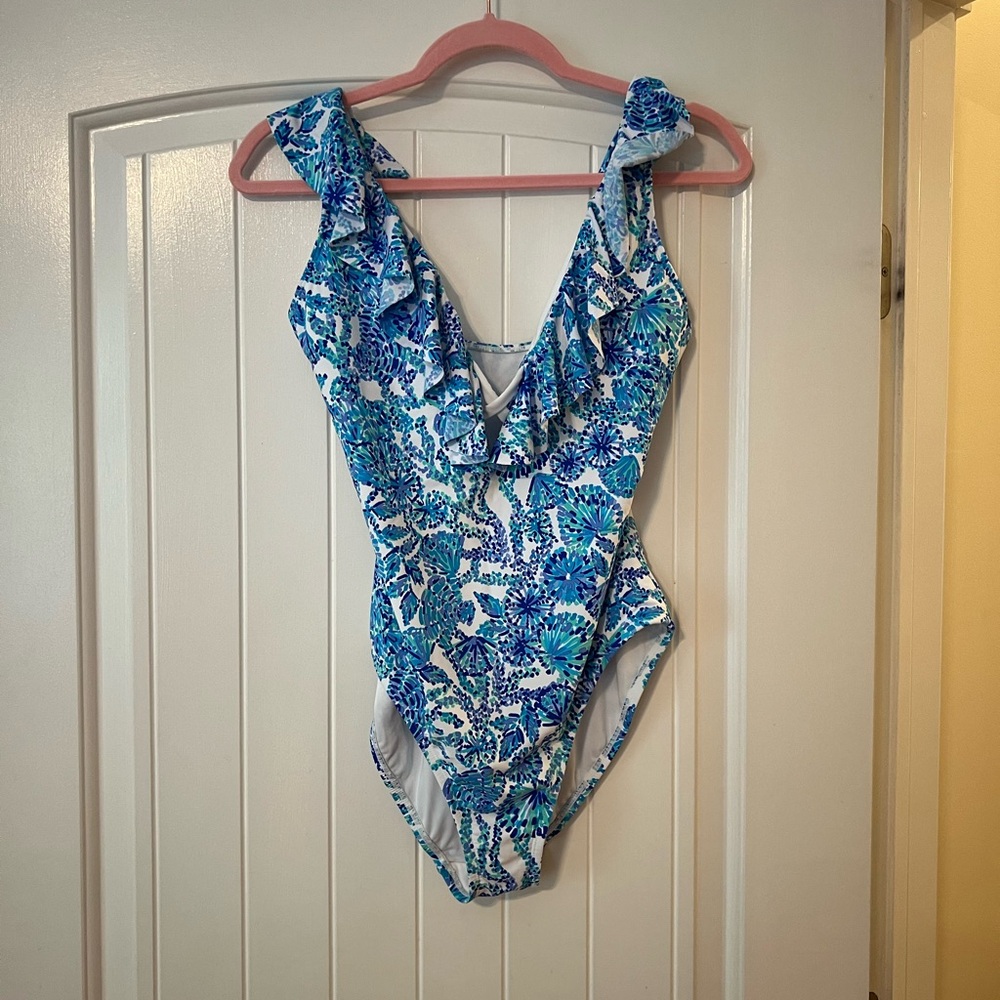 Lilly Pulitzer Size 8 one piece swimsuit